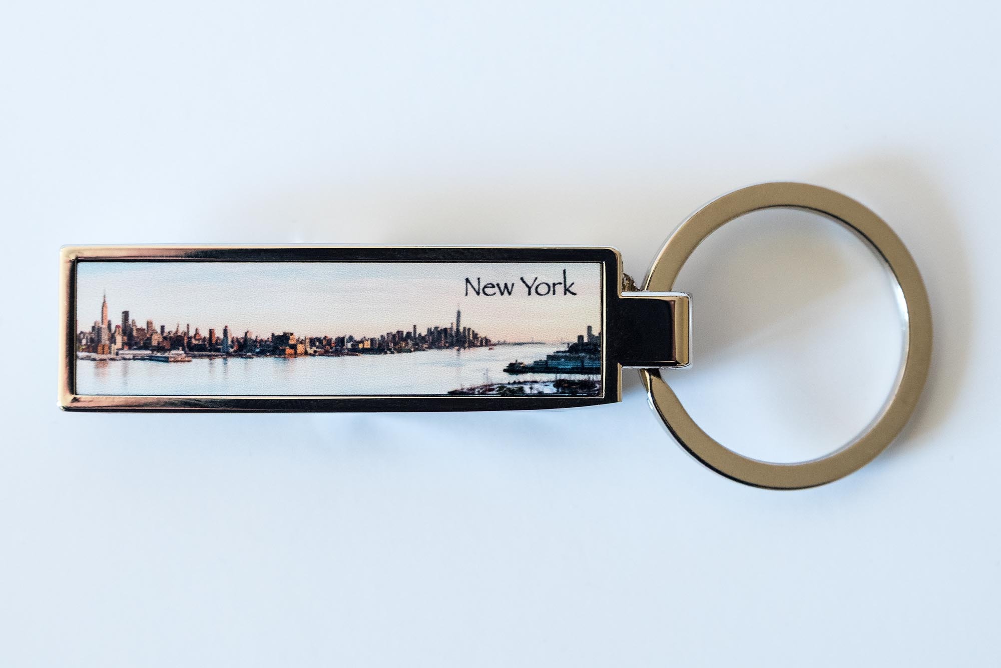 New York metal keyring bottle opener - Images On New York metal keyring bottle opener, New York Metal Keyring, New York Bottle Opener, New York Photo gift product, New York souvenir, New York skyline, Sunset photograph of Manhattan, Midtown Manhattan, Hudson River, New York Panoramic, I Love New York, Trump, USA