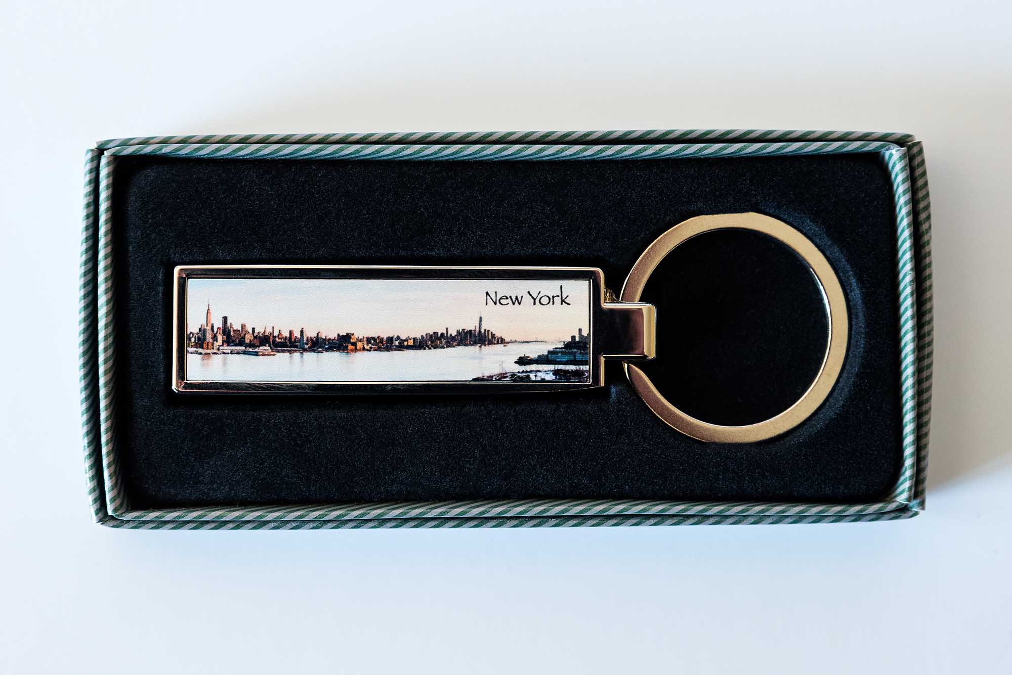 new york metal keyring bottle opener boxed - Images On New York metal keyring bottle opener, New York Metal Keyring, New York Bottle Opener, New York Photo gift product, New York souvenir, New York skyline, Sunset photograph of Manhattan, Midtown Manhattan, Hudson River, New York Panoramic, I Love New York, Trump, USA